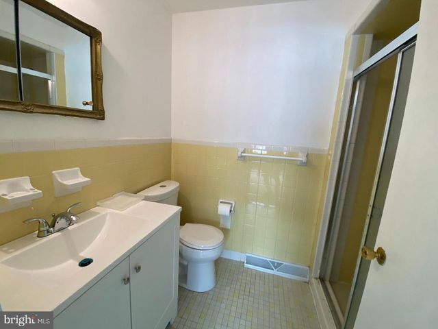 1071 E LANDIS AVE, Vineland, NJ 08360