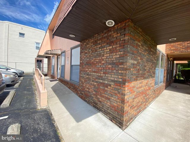 1071 E LANDIS AVE, Vineland, NJ 08360