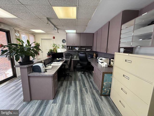 1071 E LANDIS AVE, Vineland, NJ 08360