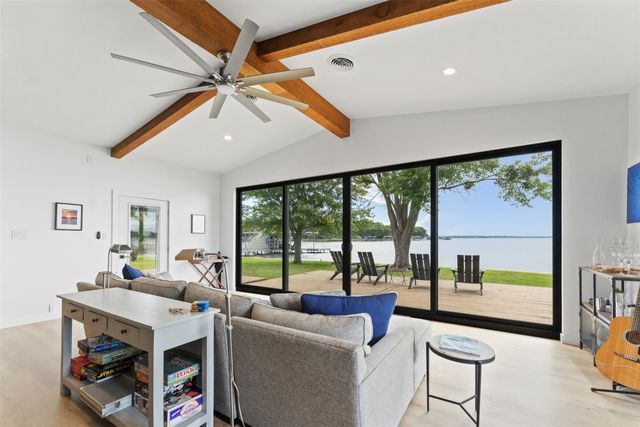 221 Edythe Dee Lane, Mabank, TX 75156