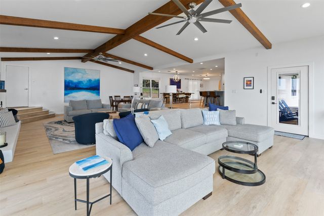 221 Edythe Dee Lane, Mabank, TX 75156