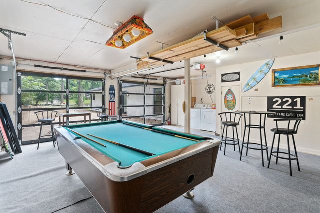 221 Edythe Dee Lane, Mabank, TX 75156