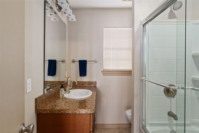 221 Edythe Dee Lane, Mabank, TX 75156