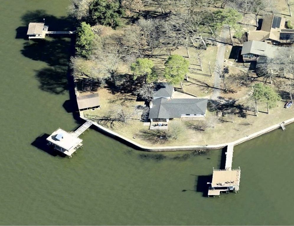 221 Edythe Dee Lane, Mabank, TX 75156