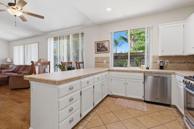 1824 Rail St, Manteca, CA 95337