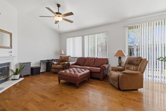 1824 Rail St, Manteca, CA 95337