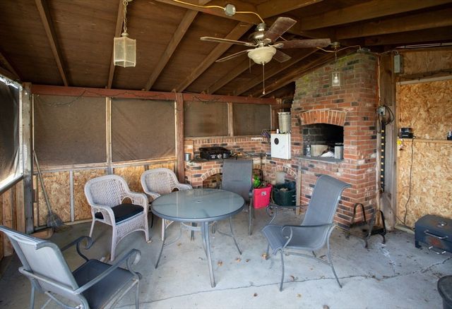 162 Wilbur Ave, Swansea, MA 02777