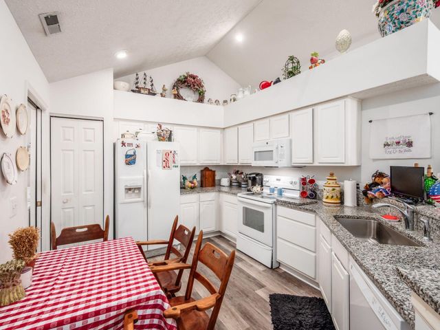 3721 Orchard Way, Powell, OH 43065