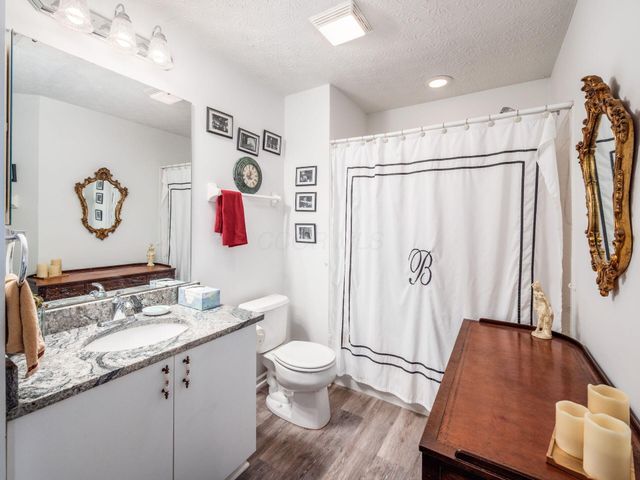 3721 Orchard Way, Powell, OH 43065