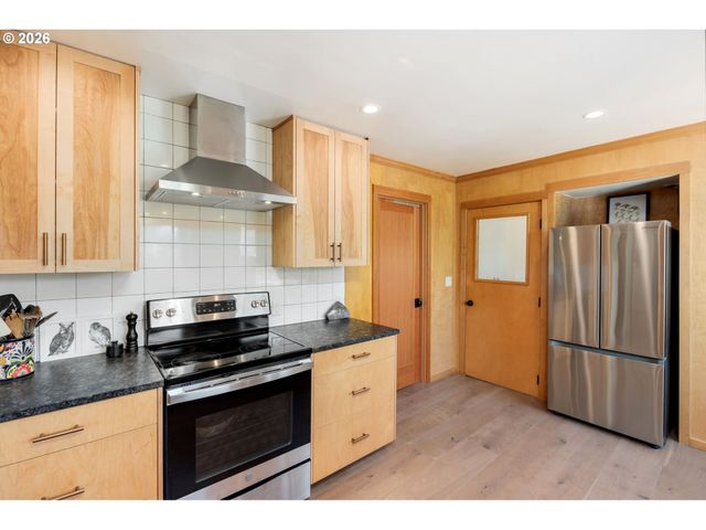 12990 I St, Nehalem, OR 97131