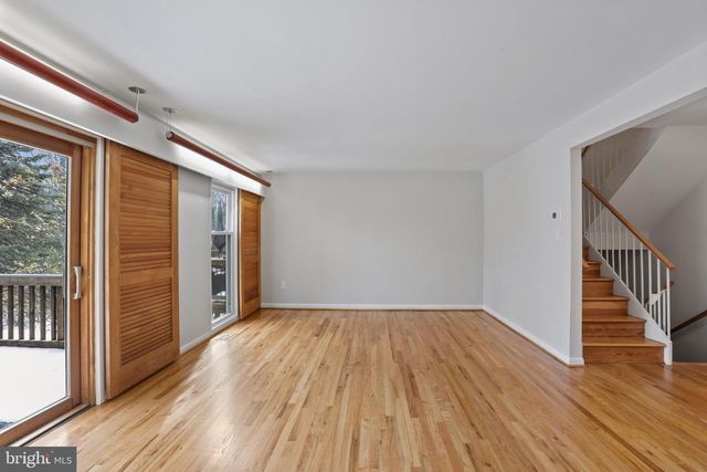 1644 WAINWRIGHT DR, Reston, VA 20190