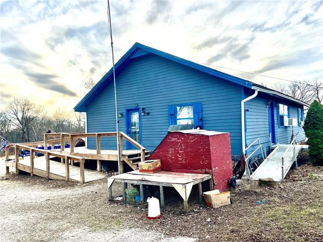 13538 E Mission Road, Nevada, MO 64772