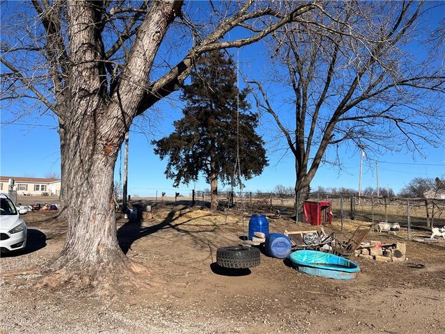 13538 E Mission Road, Nevada, MO 64772