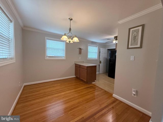 11807 ROCKING HORSE RD, Rockville, MD 20852