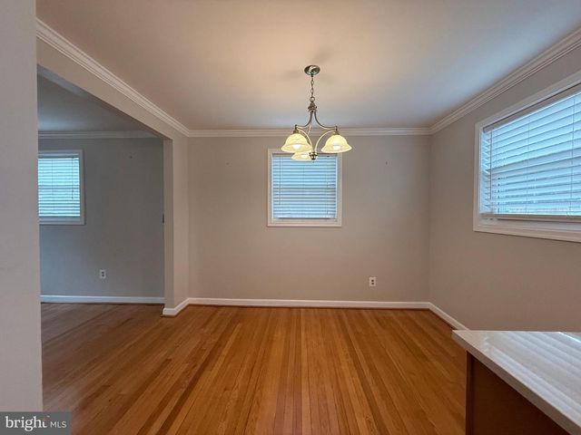 11807 ROCKING HORSE RD, Rockville, MD 20852