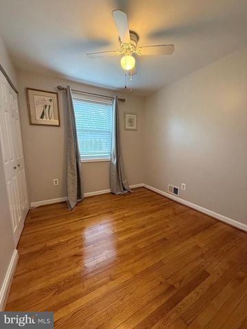 11807 ROCKING HORSE RD, Rockville, MD 20852