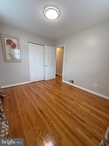11807 ROCKING HORSE RD, Rockville, MD 20852