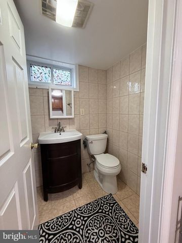 11807 ROCKING HORSE RD, Rockville, MD 20852
