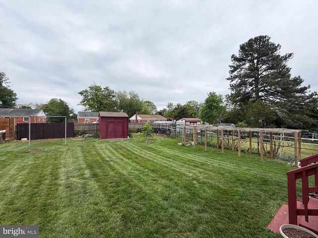 11807 ROCKING HORSE RD, Rockville, MD 20852