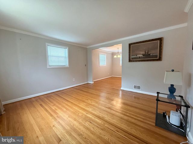 11807 ROCKING HORSE RD, Rockville, MD 20852