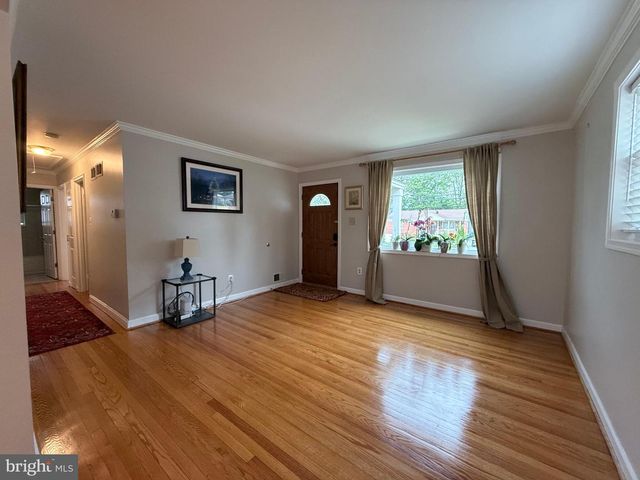 11807 ROCKING HORSE RD, Rockville, MD 20852