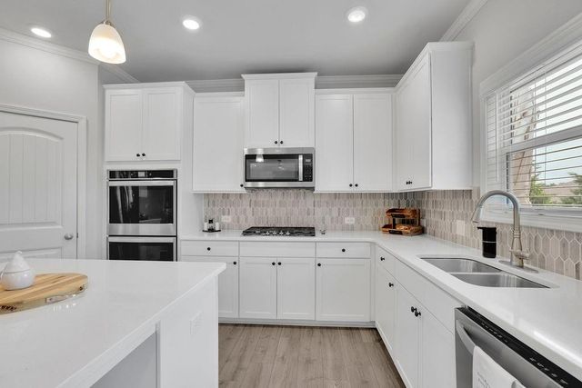 400 Wellgreen Drive, Holly Springs, GA 30115