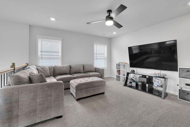 400 Wellgreen Drive, Holly Springs, GA 30115