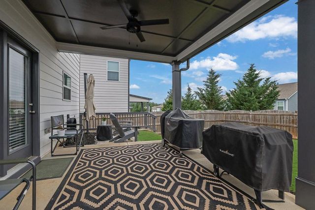 400 Wellgreen Drive, Holly Springs, GA 30115