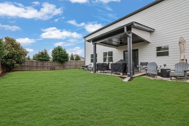 400 Wellgreen Drive, Holly Springs, GA 30115
