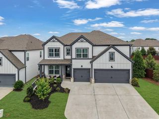400 Wellgreen Drive, Holly Springs, GA 30115