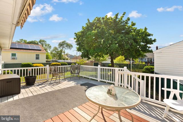 744 W 3RD AVE, Runnemede, NJ 08078