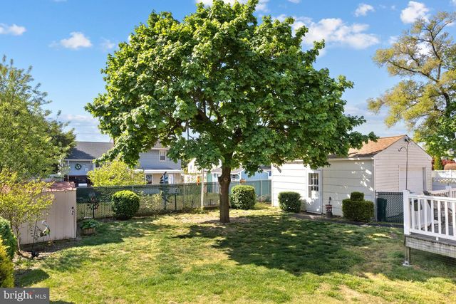 744 W 3RD AVE, Runnemede, NJ 08078