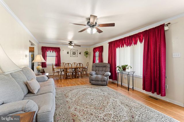 744 W 3RD AVE, Runnemede, NJ 08078