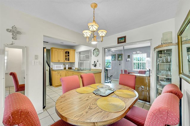 8309 NW 59th St, Tamarac, FL 33321