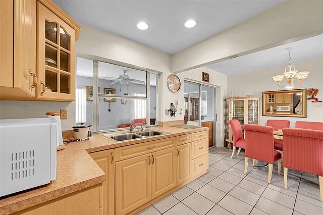 8309 NW 59th St, Tamarac, FL 33321
