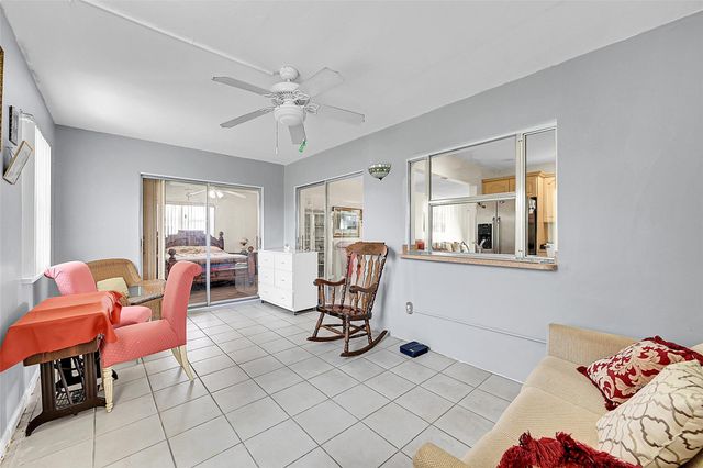 8309 NW 59th St, Tamarac, FL 33321