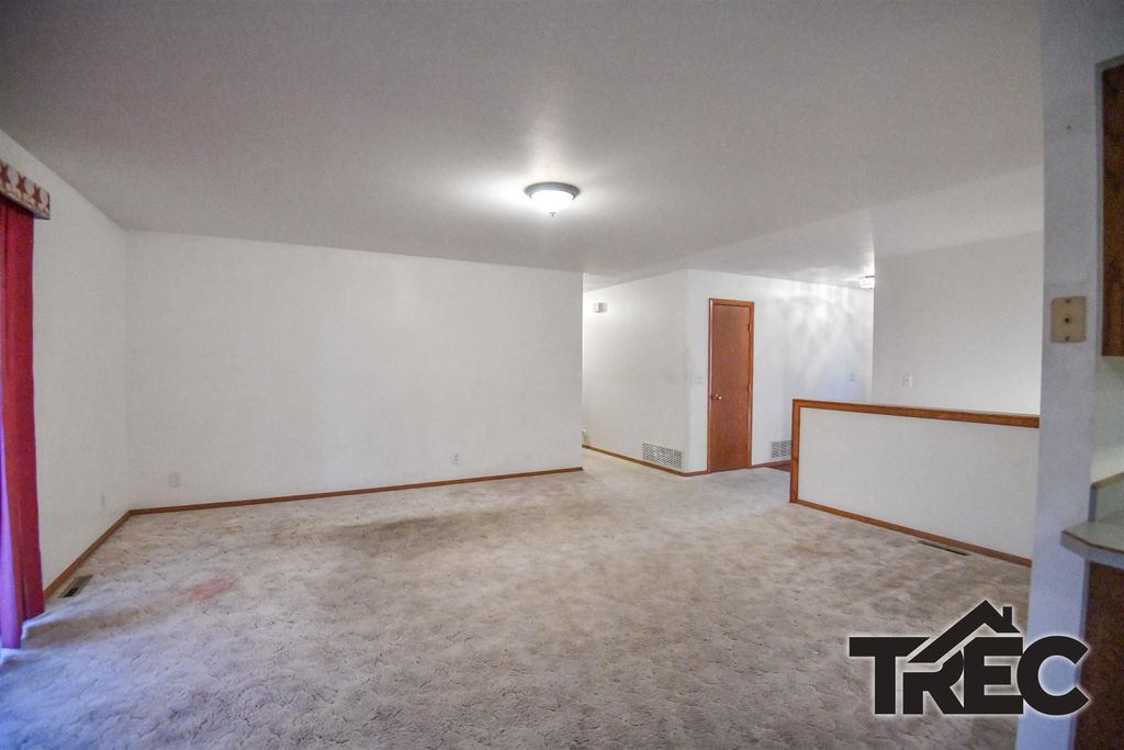 115 E 7th, Powell, WY 82435 photo 3