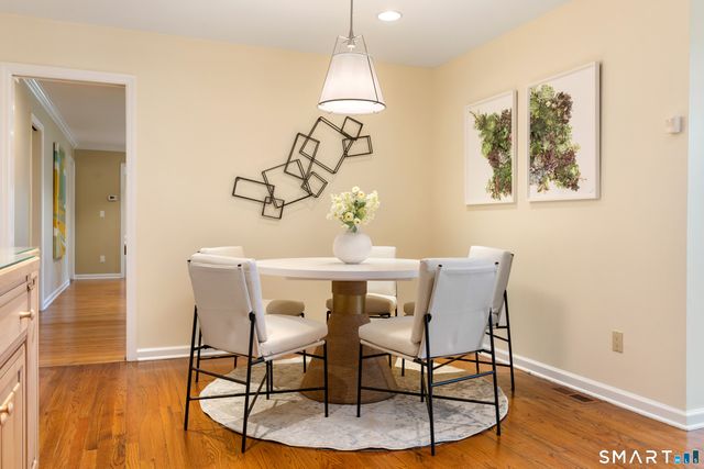 21 Laurel Lake East, Weston, CT 06883