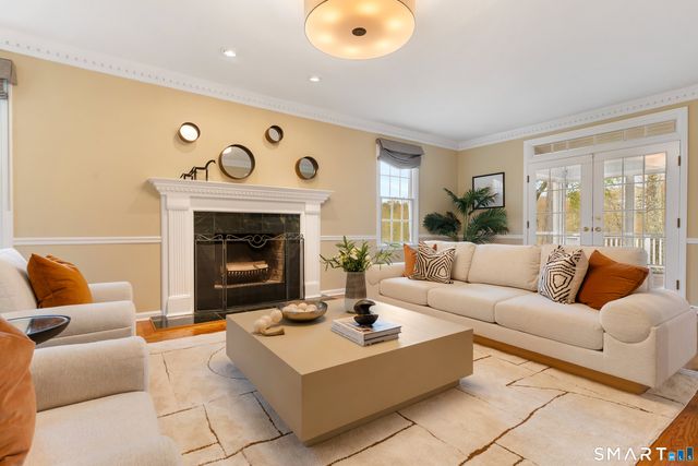 21 Laurel Lake East, Weston, CT 06883