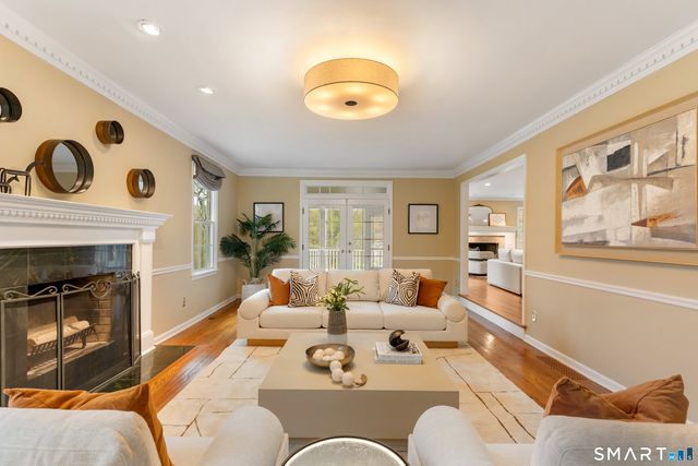 21 Laurel Lake East, Weston, CT 06883