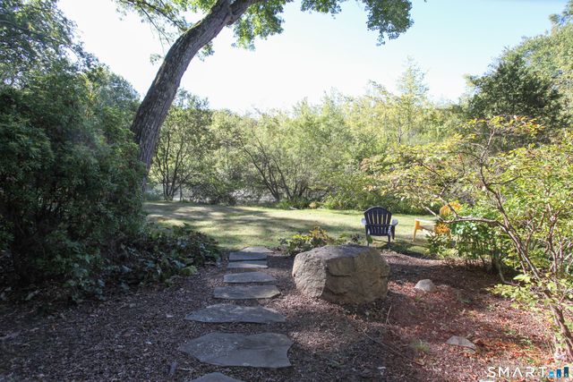 21 Laurel Lake East, Weston, CT 06883