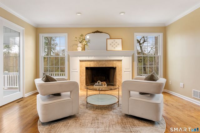 21 Laurel Lake East, Weston, CT 06883