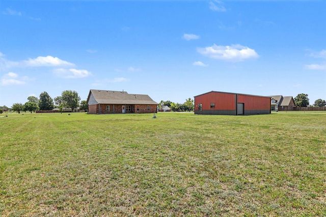 403 Scissor Tail Lane, Tuttle, OK 73089