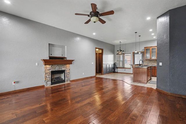 403 Scissor Tail Lane, Tuttle, OK 73089