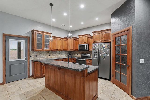 403 Scissor Tail Lane, Tuttle, OK 73089