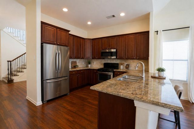 6047 Yale Street, Houston, TX 77076