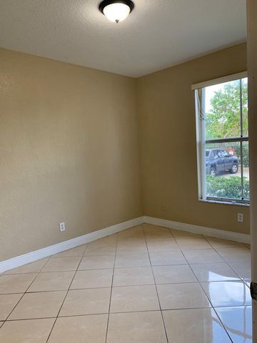 3549 Forest Hill Boulevard 25, Palm Springs, FL 33406