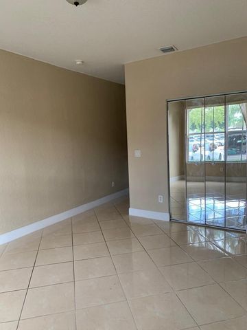 3549 Forest Hill Boulevard 25, Palm Springs, FL 33406