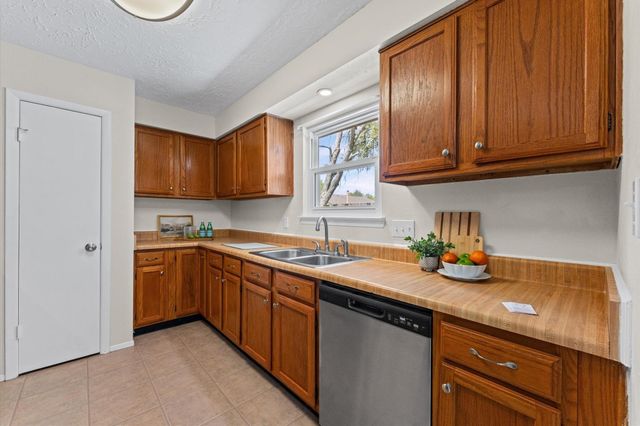 2816 Forest Point Drive, League City, TX 77573