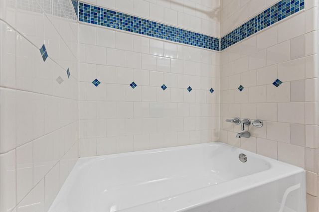 2816 Forest Point Drive, League City, TX 77573